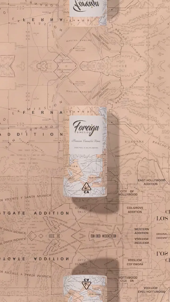 Peach map-print tube